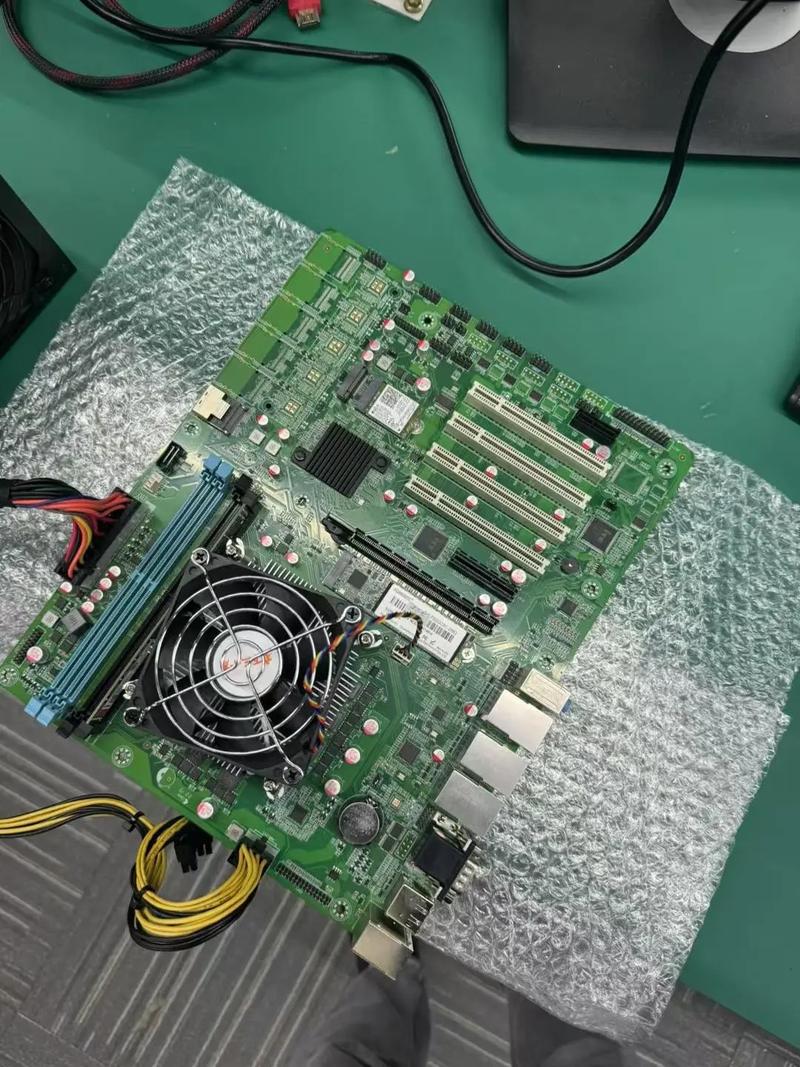 工控機(jī)與OPS電腦 源頭廠家的抉擇與優(yōu)勢解析
